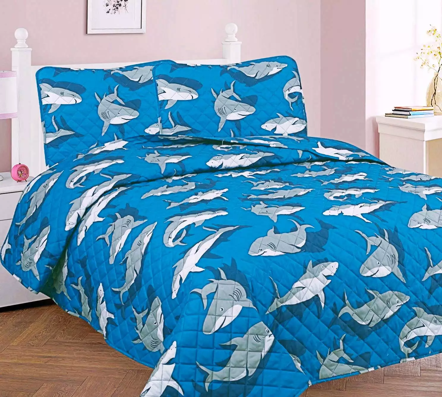 3-Piece Full Shark Old Teal for Kids Microfiber Bedding Quilt Set. 1 Print Quilted Coverlet with 2 Matching Pillow Shams Included