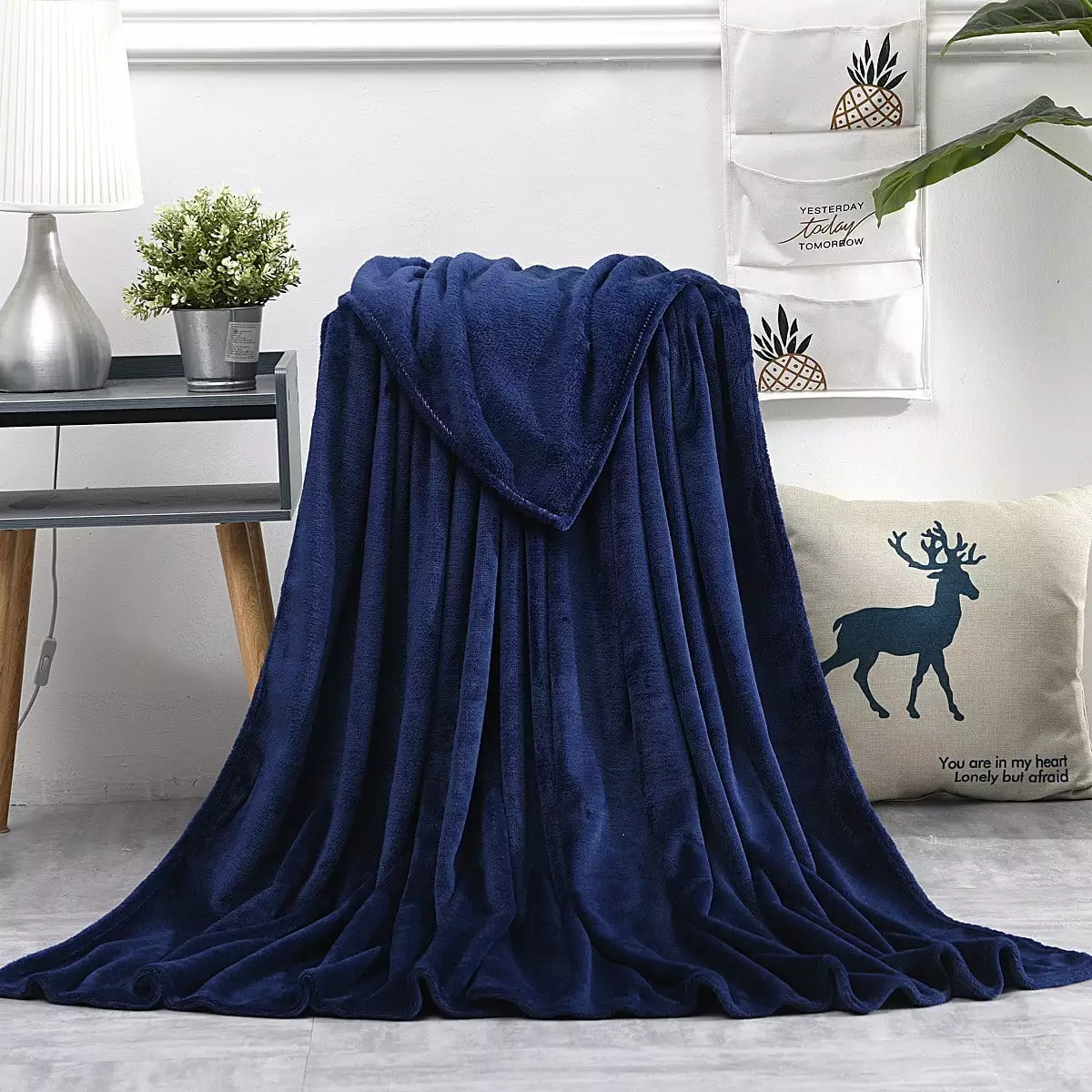 Airpow Warm Quilt Super Soft Warm Solid Warm Micro Plush Fleece Blanket Throw Rug Sofa Bedding for All Seasons.Ultra Soft Warm.for Bed.Sofa.Couch. Camping.and Travel