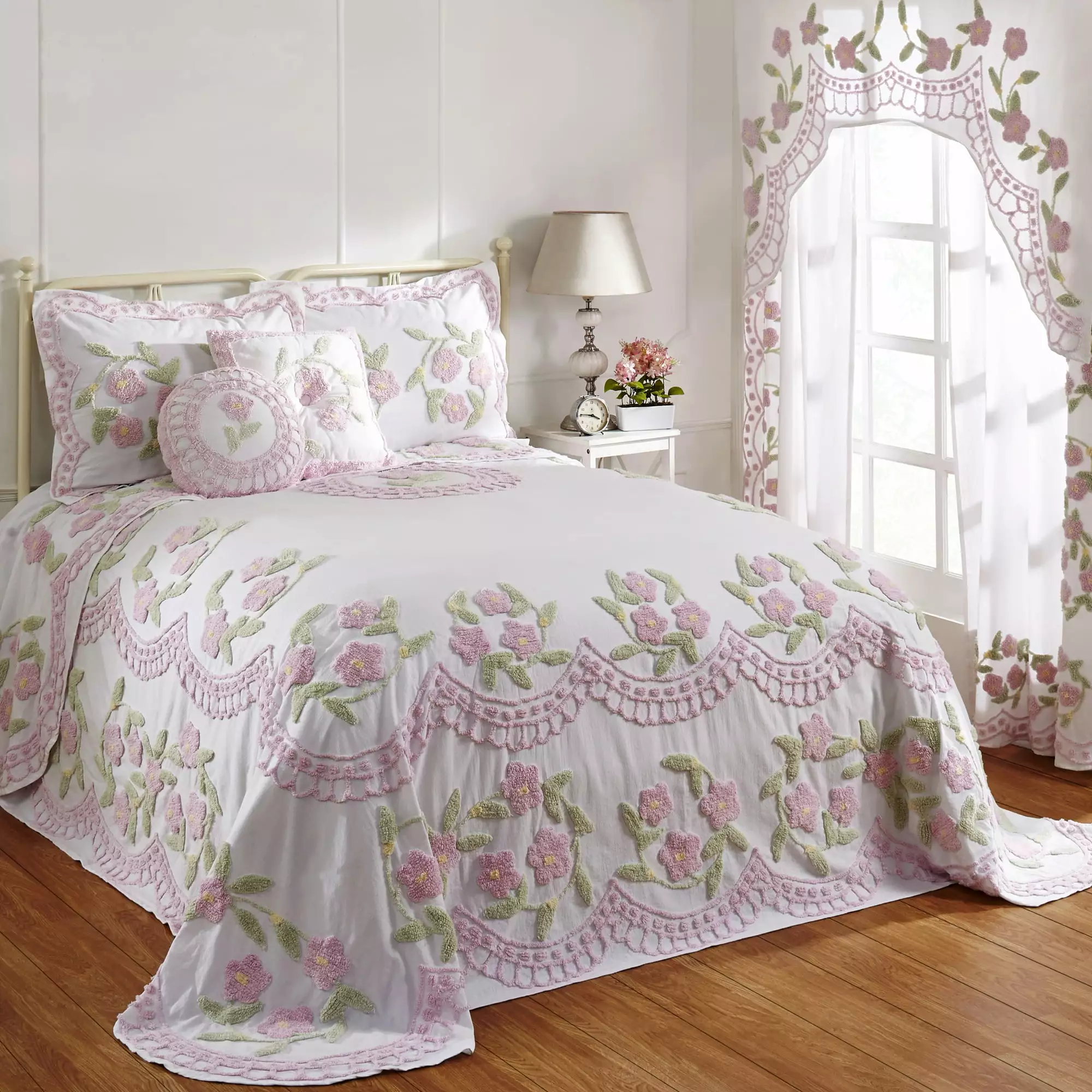 Better Trends Bloomfield Floral Design 100% Cotton. Full/Double Bedspread. Rose