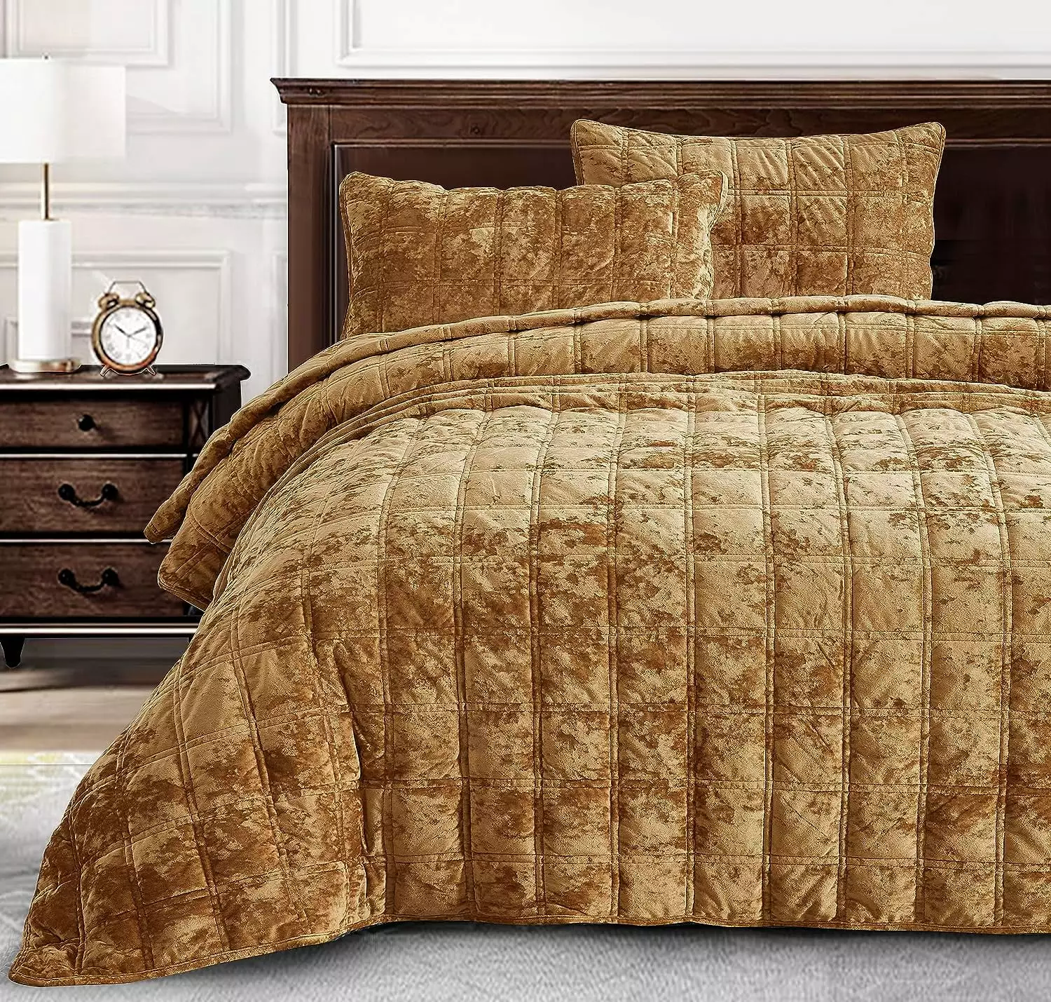 Chezmoi Collection Piers Caramel Gold Velvet Quilt Queen Set. 3-Piece Lush Plush Distressed Velvet Bedding All Season Lightweight Comforter - Brushed Microfiber Reverse with Double Square Stitch