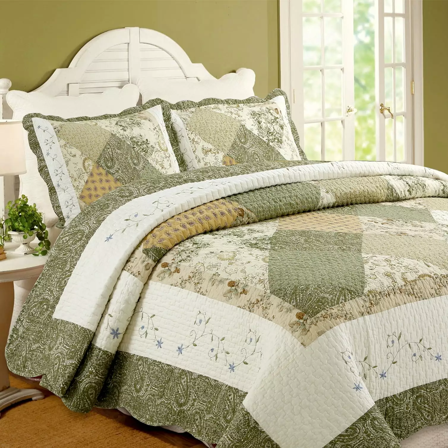 Cozy Line Grace Sage Real Floral Patchwork 100% Cotton Quilt Set. Twin Set