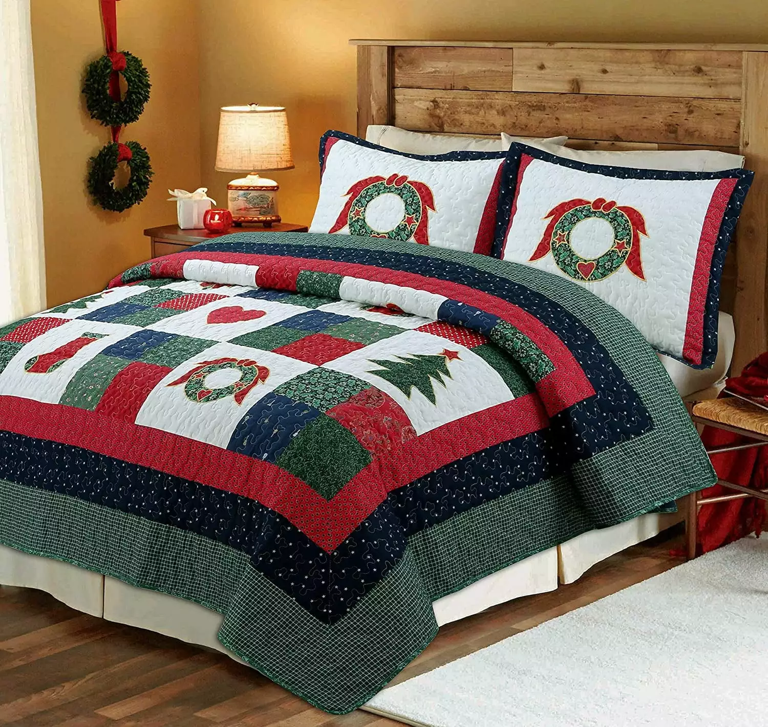 Cozy Line Home Fashions Happy Christmas 2-Piece Cotton Quilt Bedding Set. Coverlet Bedspread (Happy Christmas. Queen - 2 Piece)