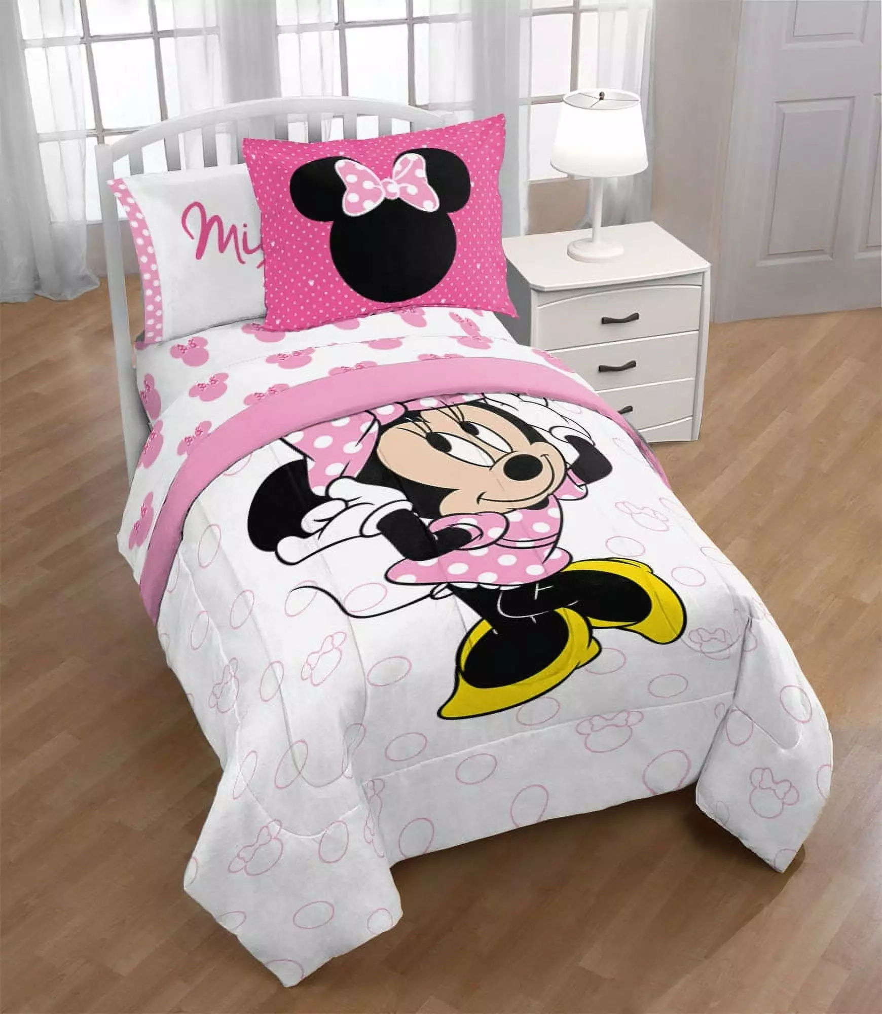 Disney Minnie Mouse XOXO 5 Piece Twin Bed in a Bag. 100% Microfiber. Pink