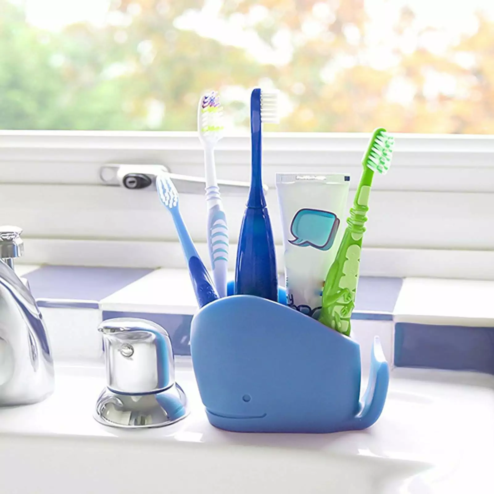 Frogued Creative Cartoon Whale Shape Silicone Toothpaste Toothbrush Holder Storage Rack (White)