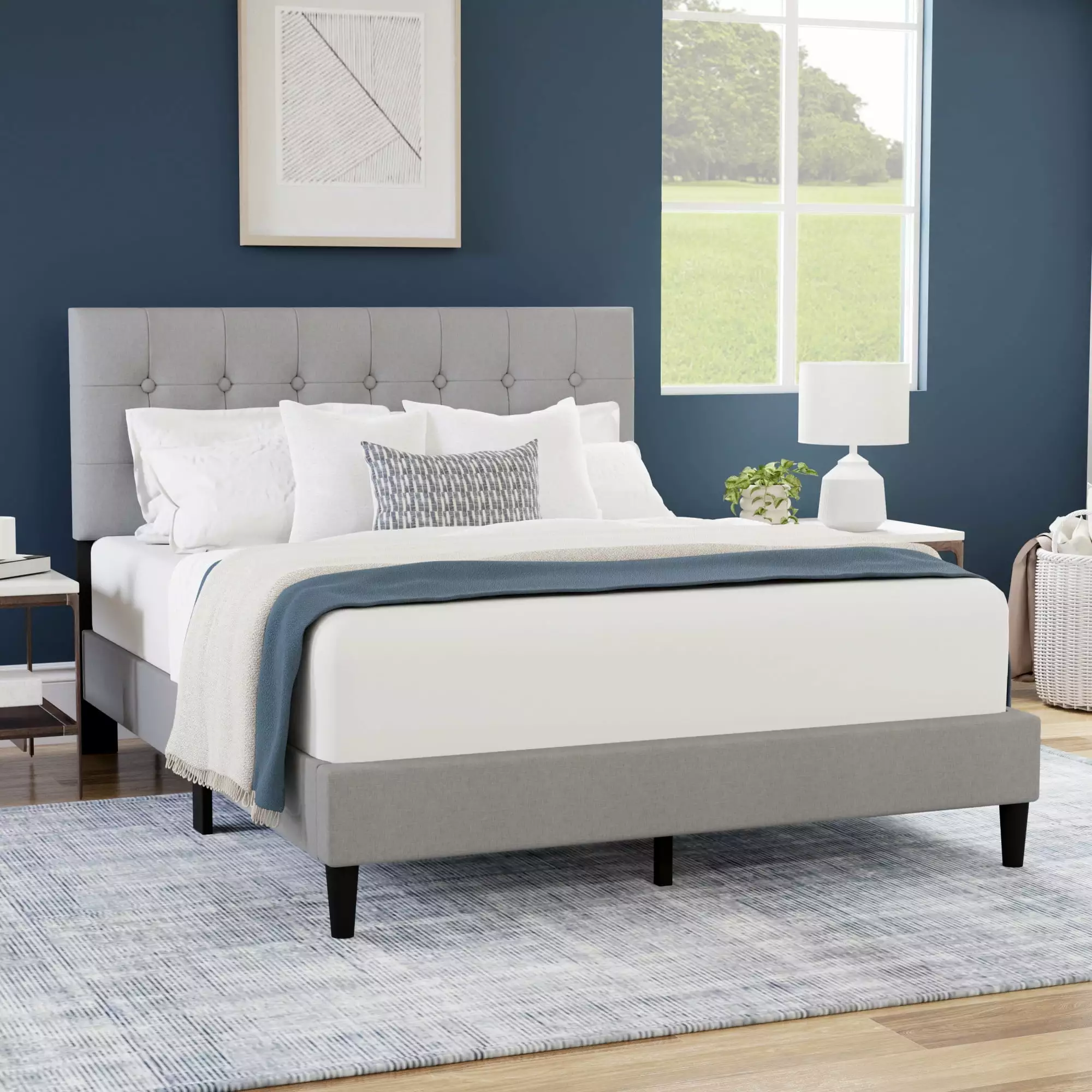 Hendrix Button Tufted Upholstered Queen Platform Bed. Light Gray. by Hillsdale Living Essentials