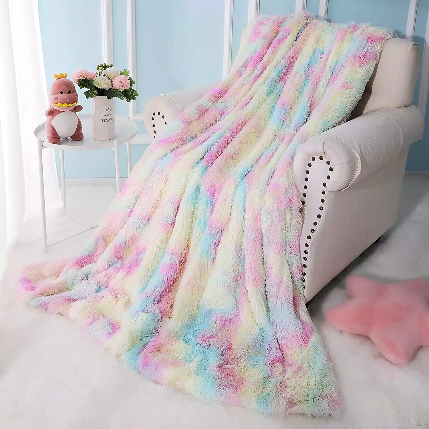 Homore Soft Fluffy Rainbow Throw Blanket. Cute Fuzzy Blanket for Girls Kids Bedroom.50 x 60 Rainbow