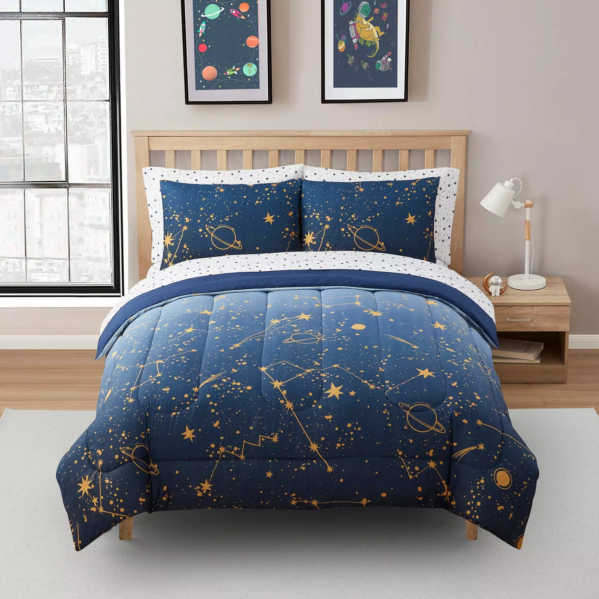 Kids Galaxy Bed in a Bag 7 Piece Comforter. Sham & Sheet Set Full