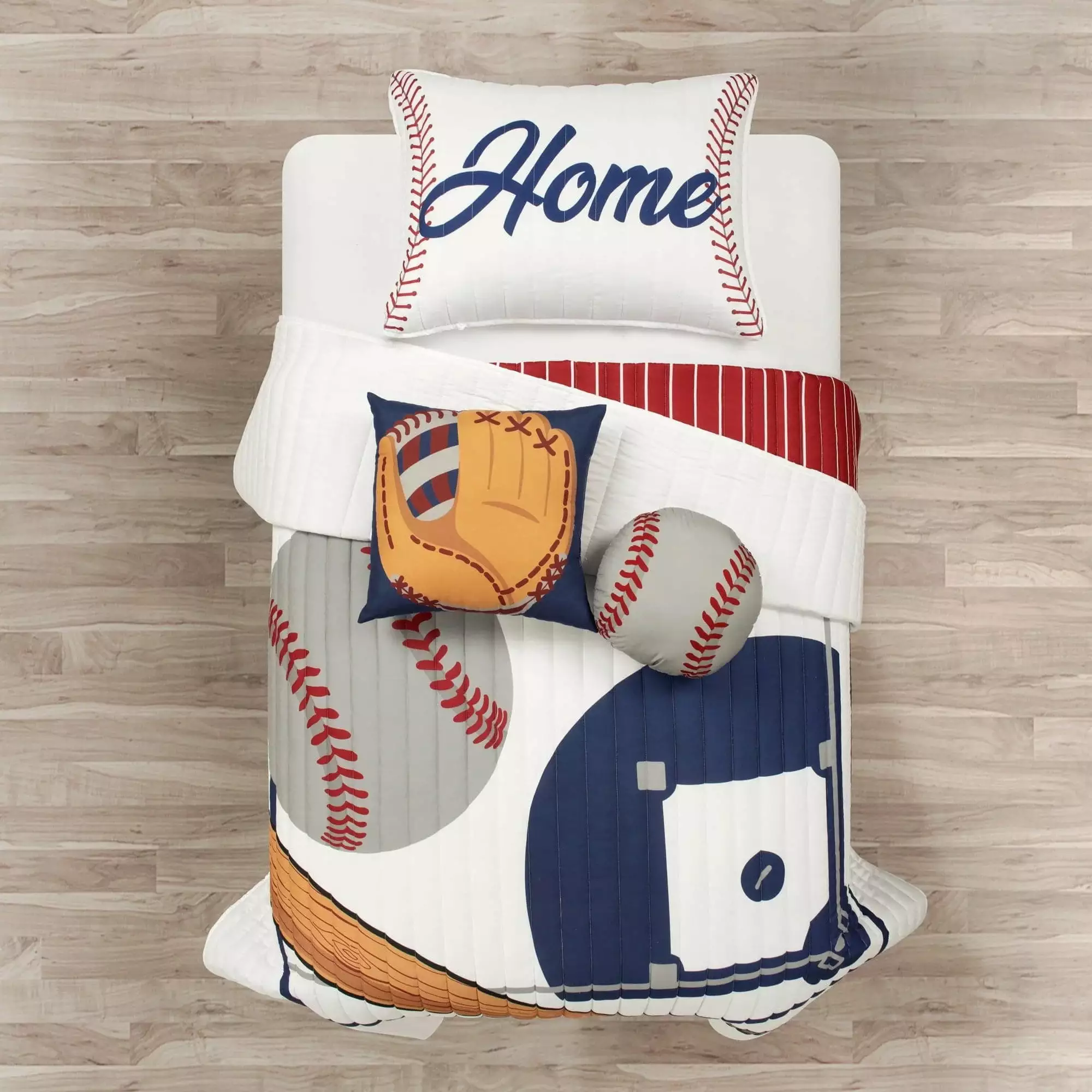 Lush Decor Baseball Game Reversible Oversized Kids Quilt White/Red 4Pc Set Twin