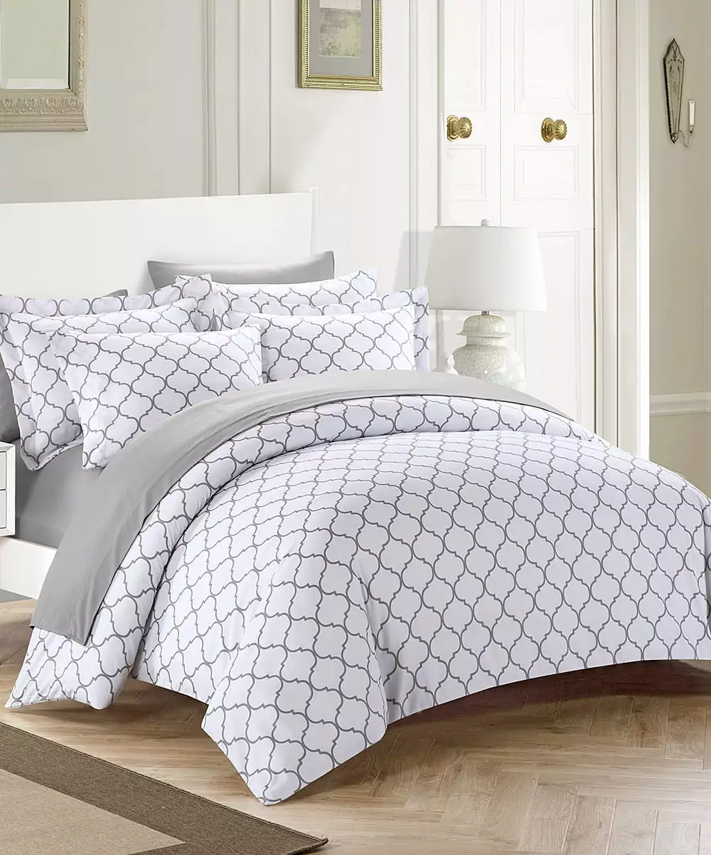 Lux Decor Collection Duvet Covers (King. White/Grey). 3 Piece Egyptian Quality Duvet Cover Set Contains (1 Duvet Cover & 2 Pillow Shams).