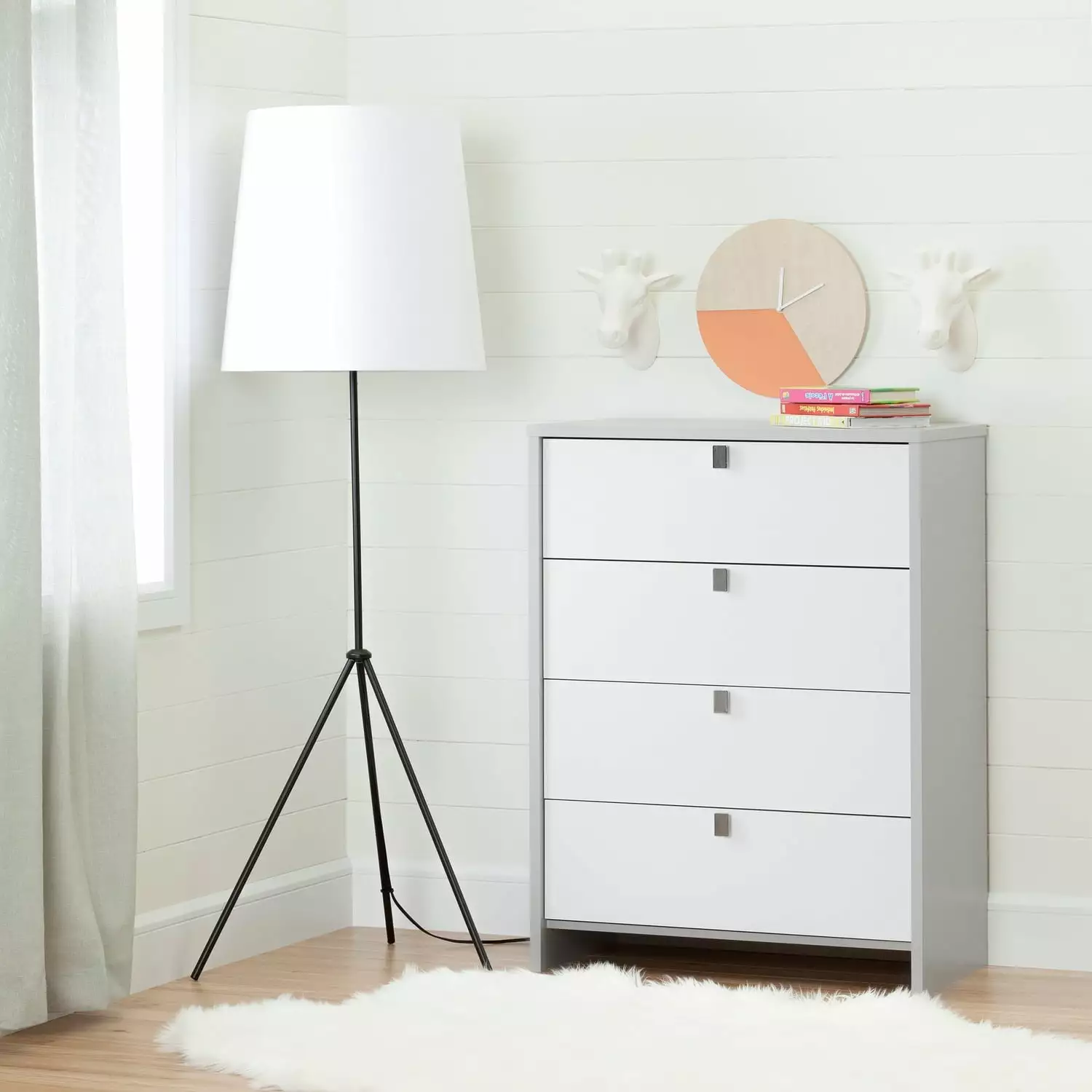 HomeStock African Artistry 4-Drawer Chest in White. Grey with Metal Handles. Living Room Storage - 19.5D x 29.5W x 40H