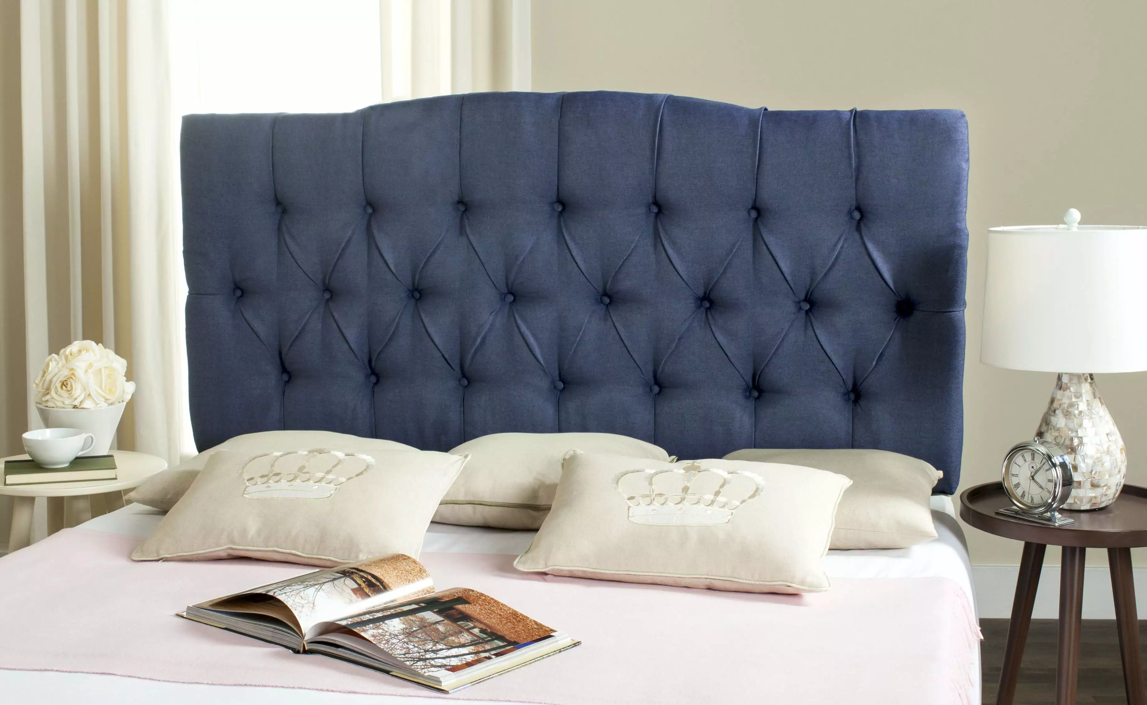 Safavieh Axel Modern Glam Tufted Headboard. Queen. Navy