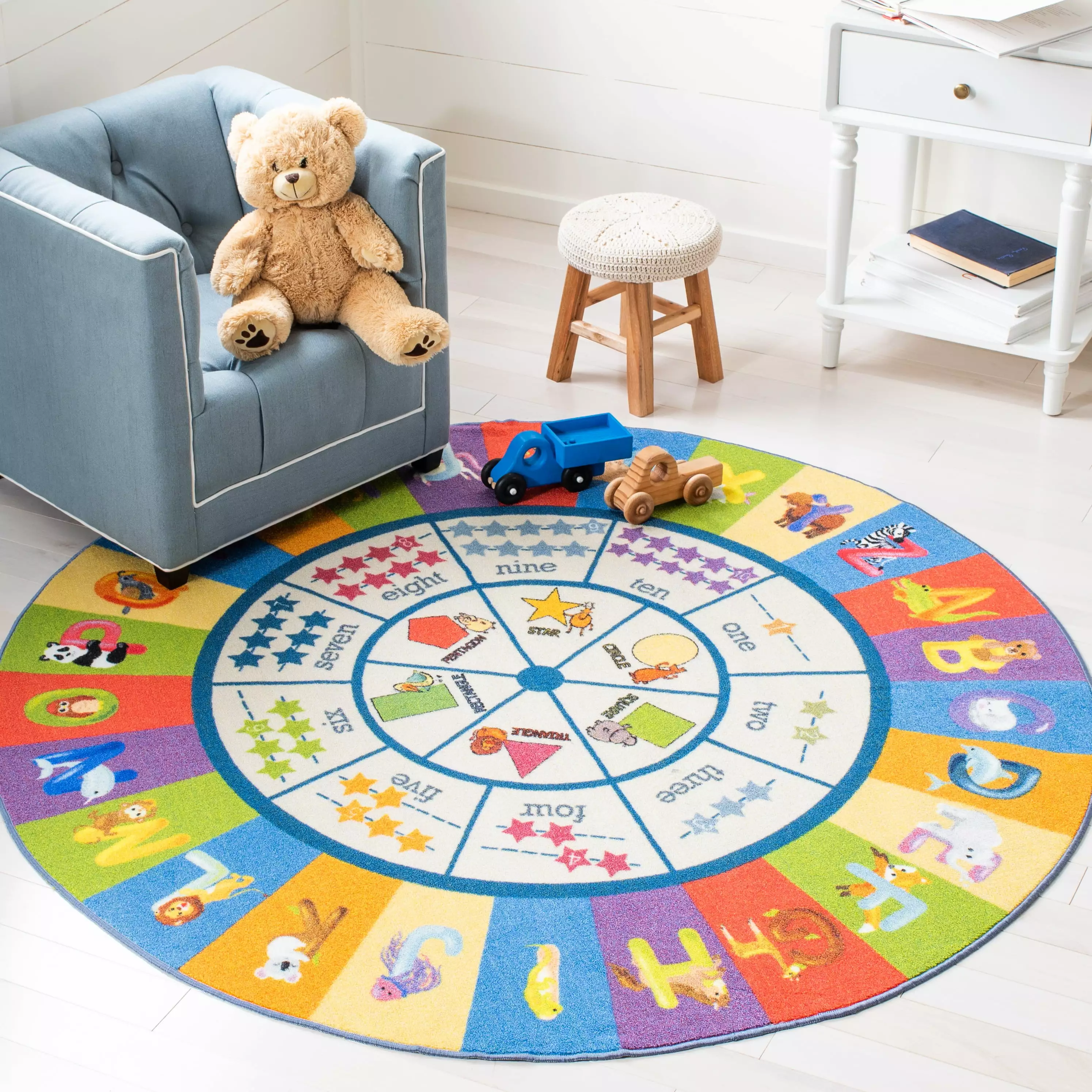 Safavieh Kids Play House Anuki Alphabets and Shapes Area Rug. Beige/Blue. 5' x 5' Round