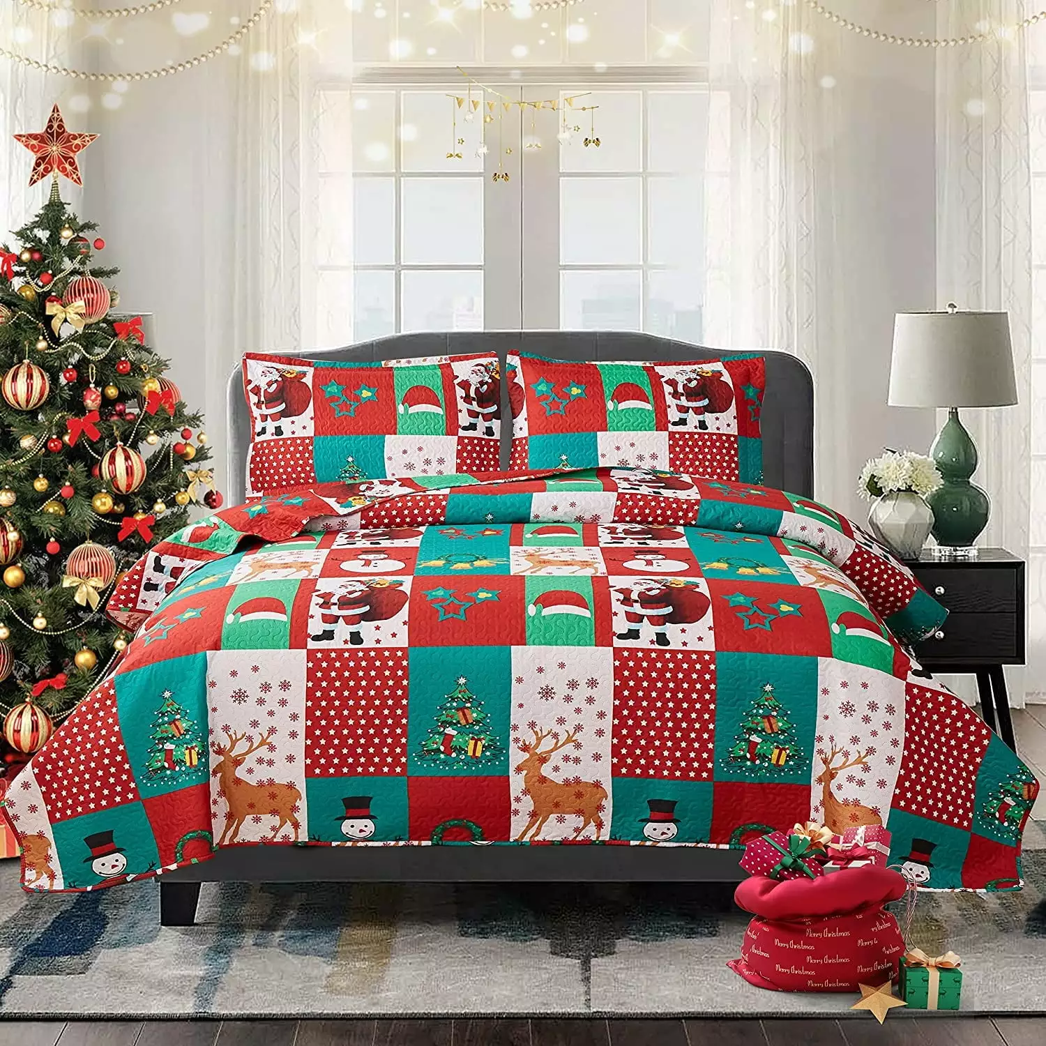 Smuge Reversible Christmas Santa Claus Bedding Set Green Red Plaid Twin Size Lightweight Snowflake Quilt Set Reindeer Bedspread Snowman Coverlet with 2 Pillow Shams