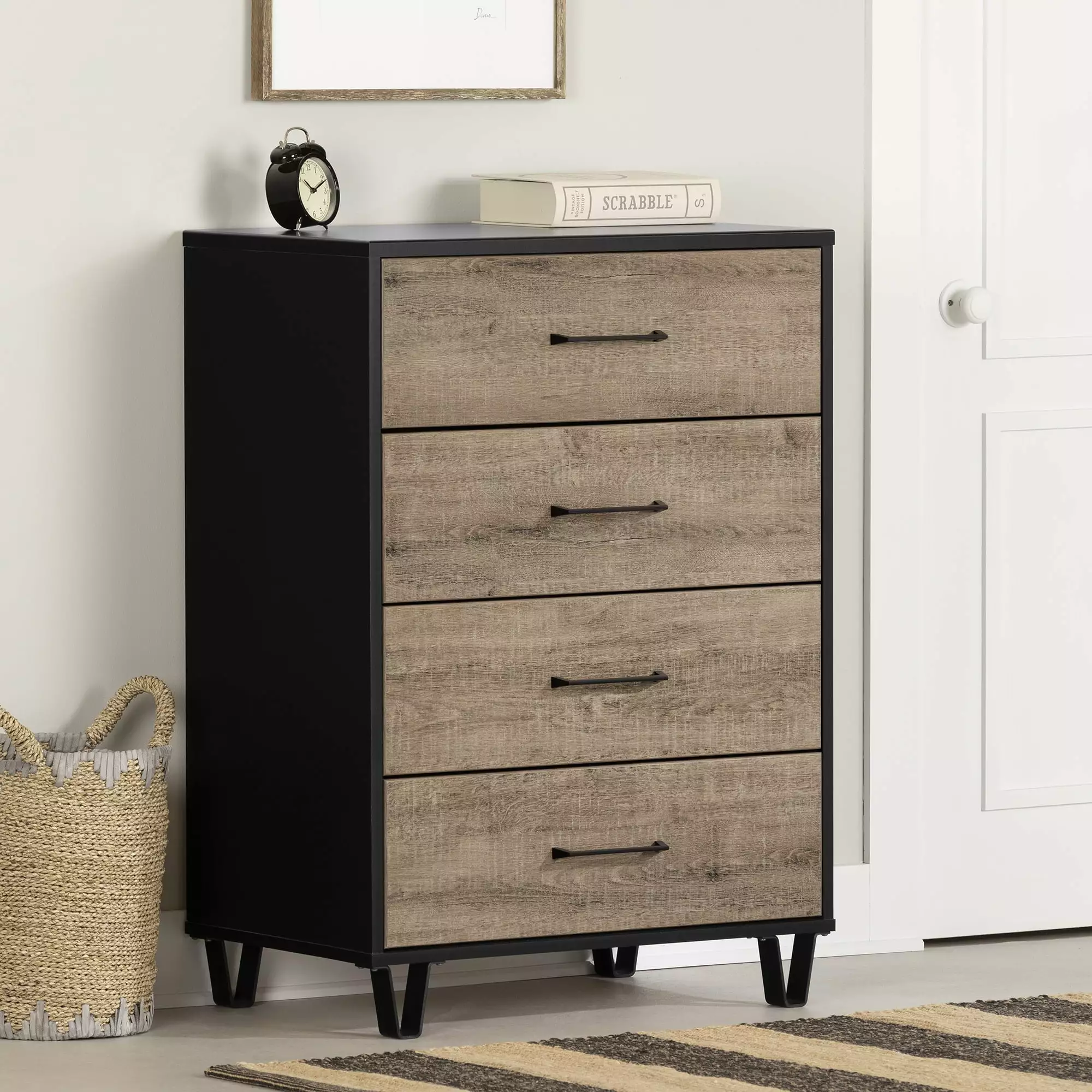 South Shore Arlen. Farmhouse Chest. Brown