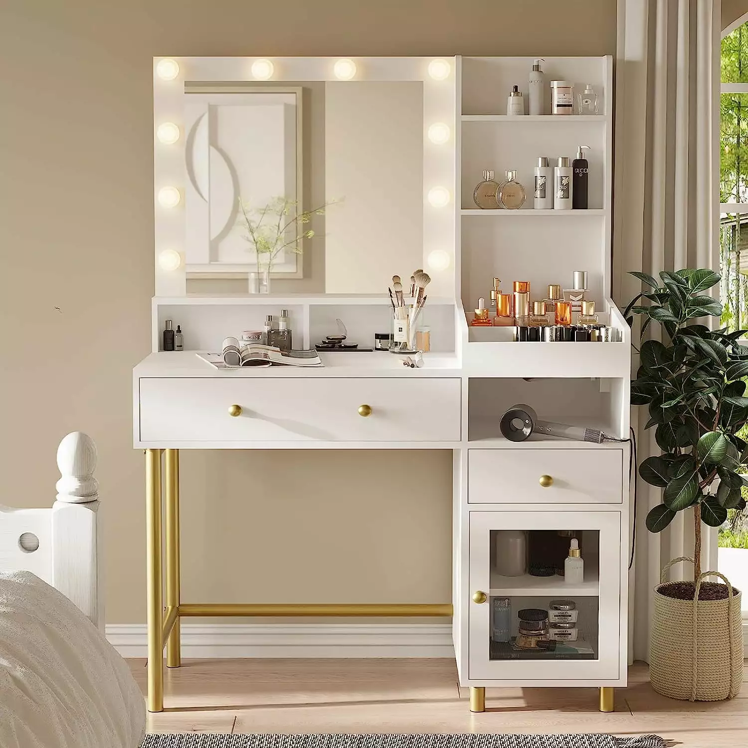 Vanity Desk with Mirror and Lights in 3 Colors.Vanity Makeup Desk with Lights and Drawers.White Vanity Table with Charging Station.Unique Separation Design