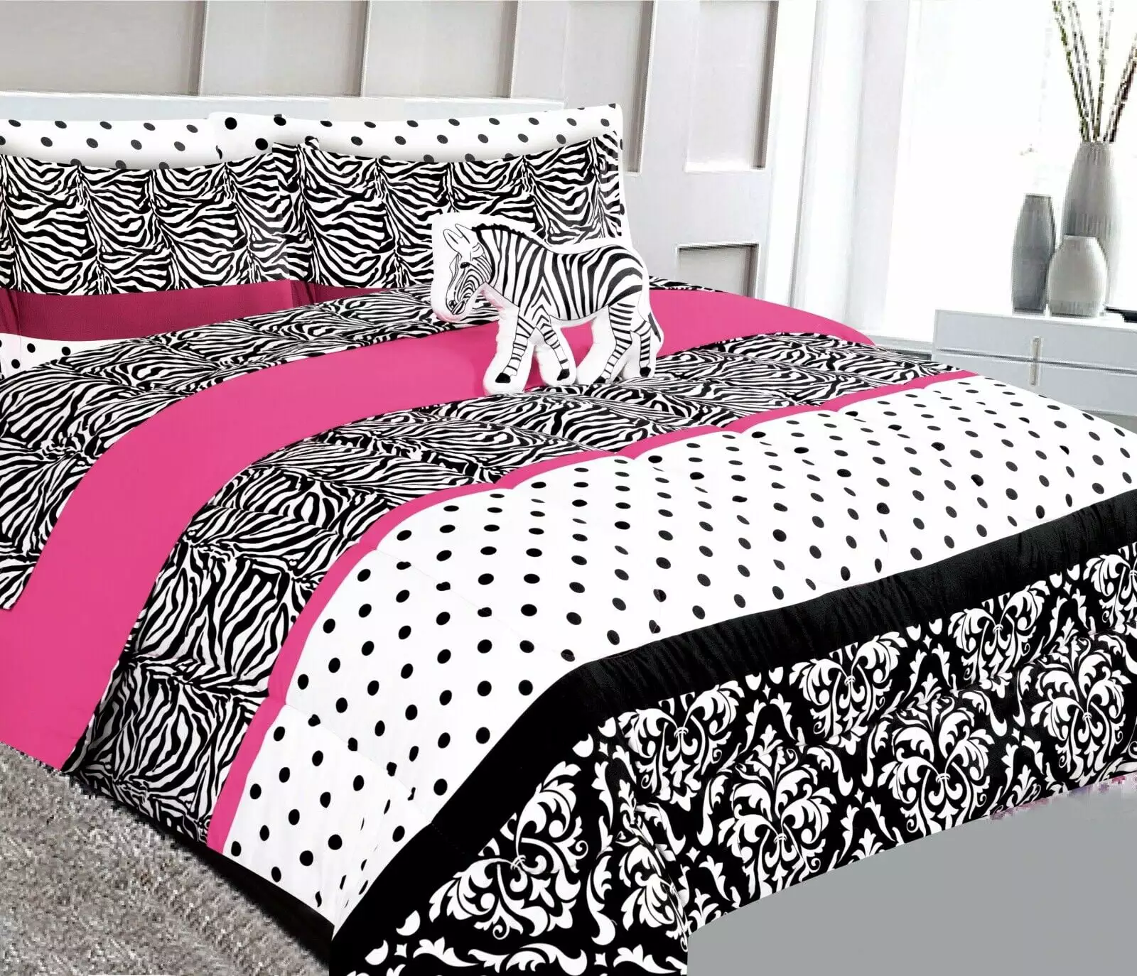 Zebra pink print design Bed in Bag comforter & sheet set of 6 piece in twin size super soft fade resistant for girls. boys room d??cor