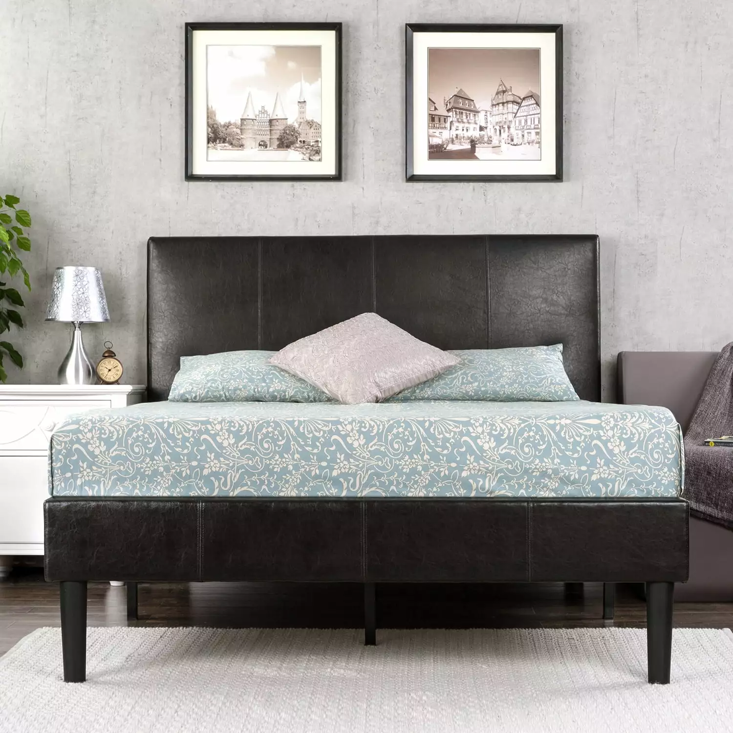 Zinus Gerard 47 Faux Leather Platform Bed Frame. Full