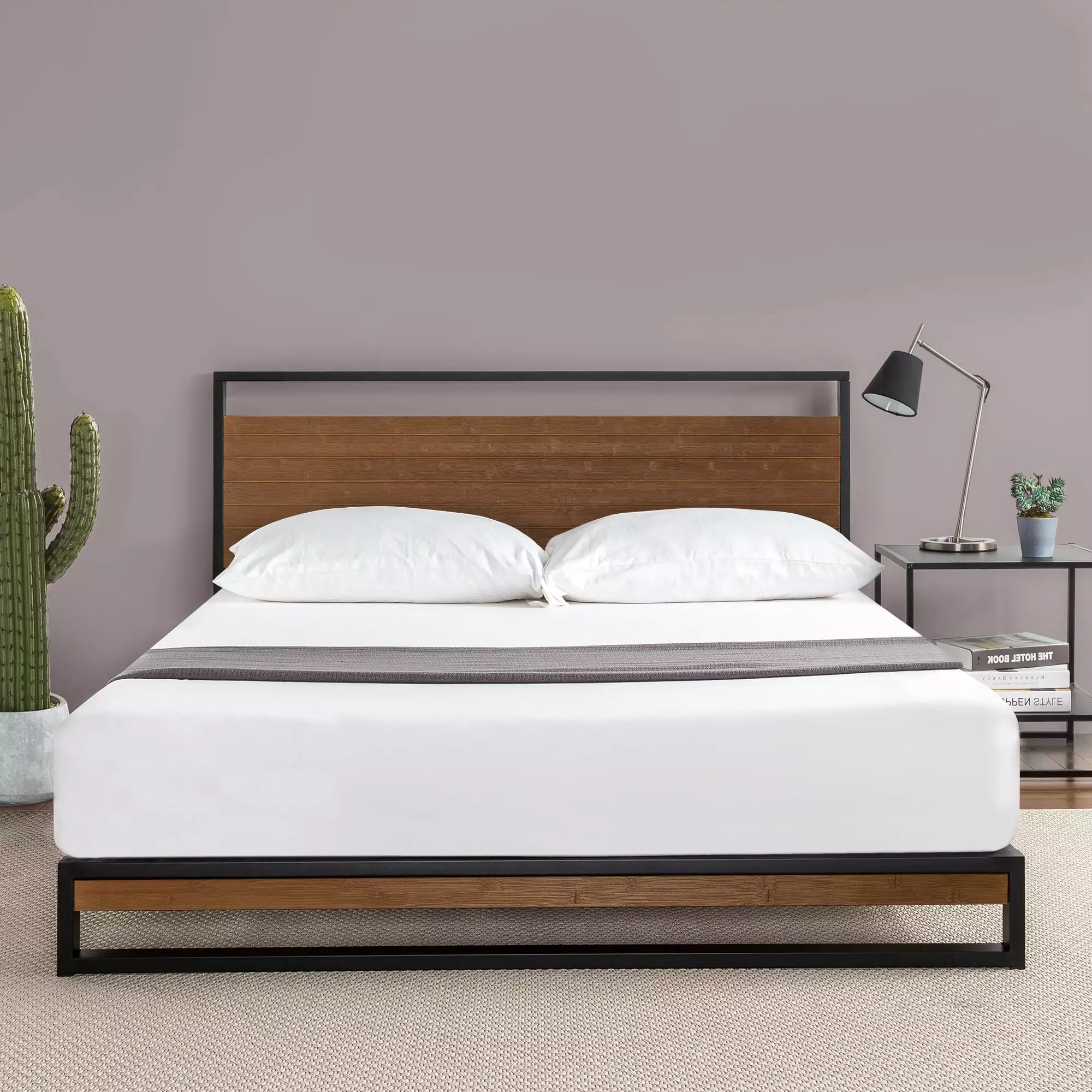 Zinus Suzanne 37 Metal and Wood Platform Bed Frame. Chestnut Brown. Queen